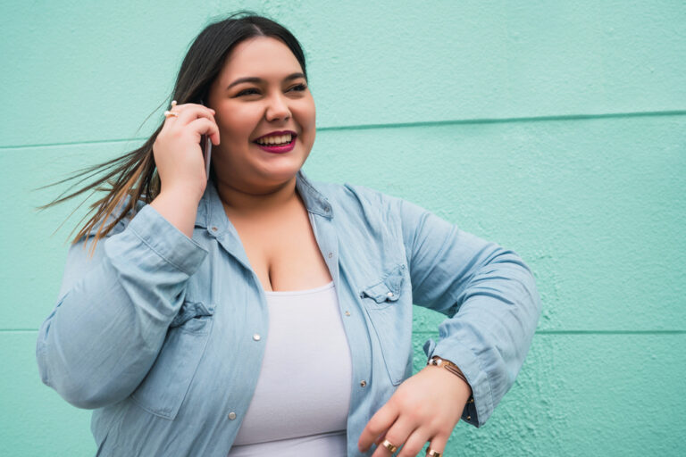 14 wardrobe staples curvy women keep rebuying every single year